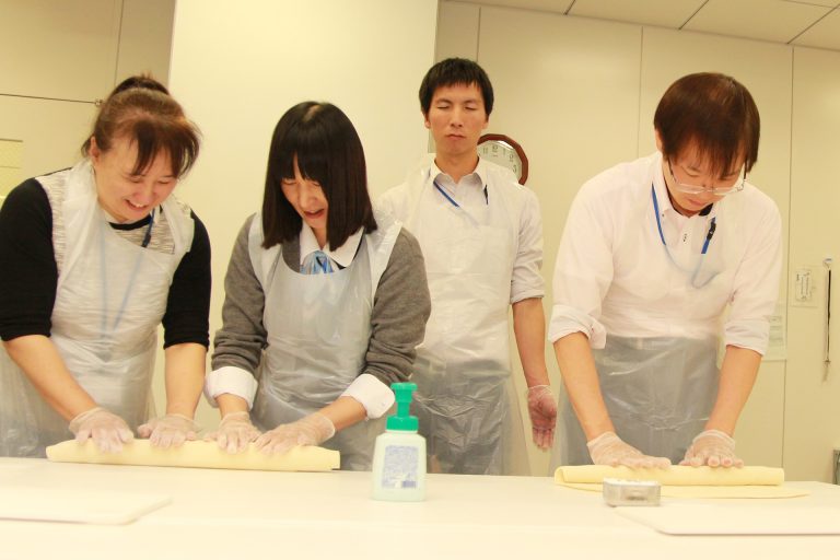 堺市・平井子ども会様 出張手打ちうどん作り体験 2016年6月5日 20161205-14.jpg – イリコスキー製麺所