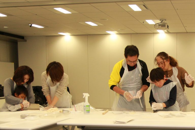 堺市・平井子ども会様 出張手打ちうどん作り体験 2016年6月5日 20161205-17.jpg – イリコスキー製麺所