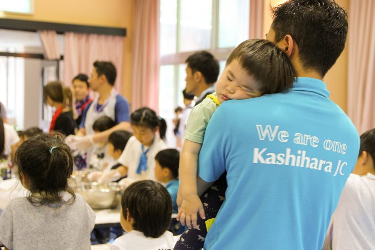 堺市・平井子ども会様 出張手打ちうどん作り体験 2016年6月5日 20170625-02.jpg – イリコスキー製麺所