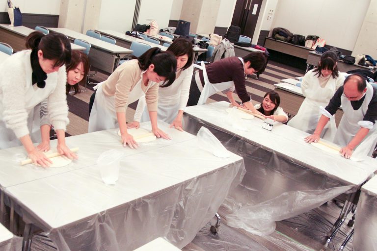 堺市・平井子ども会様 出張手打ちうどん作り体験 2016年6月5日 201711201-5.jpg – イリコスキー製麺所