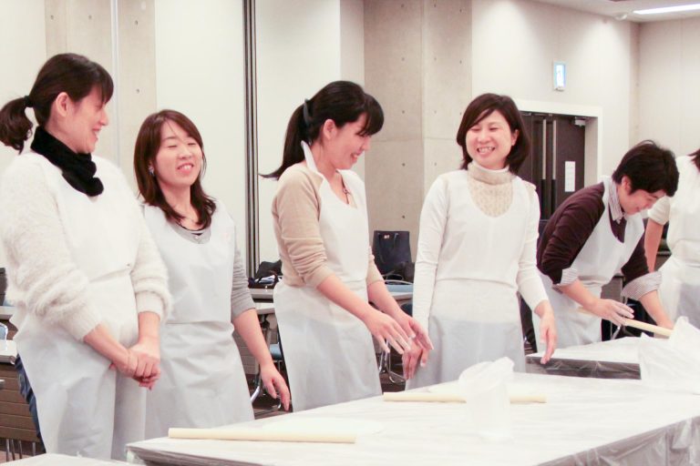 堺市・平井子ども会様 出張手打ちうどん作り体験 2016年6月5日 201711201-6.jpg – イリコスキー製麺所
