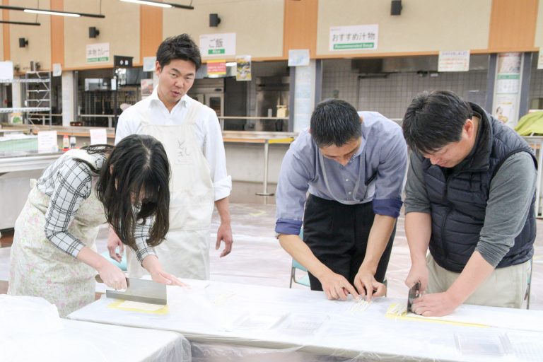 株式会社クボタ 本社阪神事務所さま@兵庫県尼崎市 出張手打ちうどん作り体験 2017年12月14日 20171214-12.jpg – イリコスキー製麺所