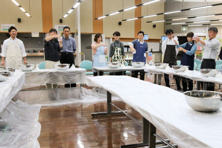 株式会社クボタ 本社阪神事務所さま@兵庫県尼崎市 出張手打ちうどん作り体験 2017年12月14日 20171214.jpg – イリコスキー製麺所