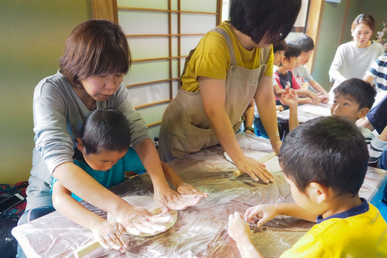 株式会社クボタ 本社阪神事務所さま@兵庫県尼崎市 出張手打ちうどん作り体験 2017年12月14日 20190602-08.jpg – イリコスキー製麺所