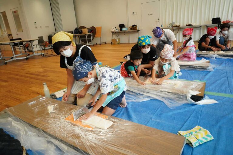 大阪市立豊里小学校PTA様＠大阪市東淀川区 出張手打ちうどん作り体験 2022年7月7日 A7C07468.jpg – イリコスキー製麺所