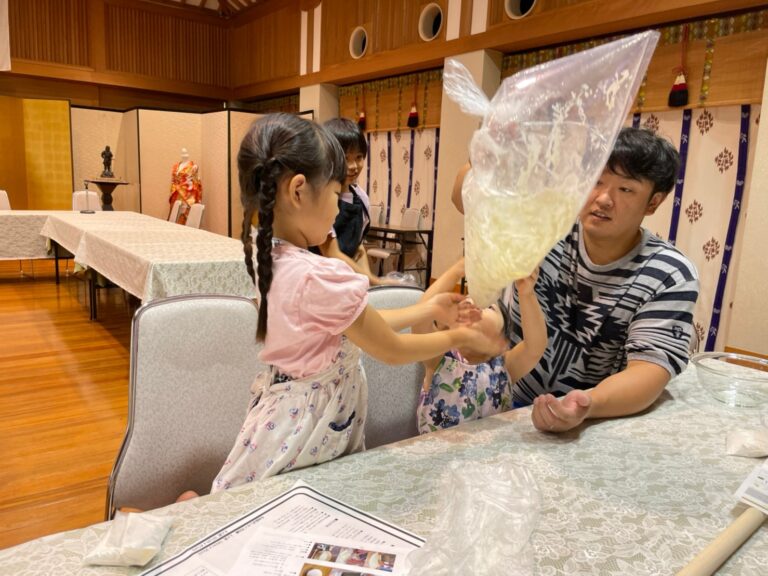 大阪市立豊里小学校PTA様＠大阪市東淀川区 出張手打ちうどん作り体験 2022年7月7日 f2ee55dafd206abdf1658da6a2ab81b9.jpg – イリコスキー製麺所